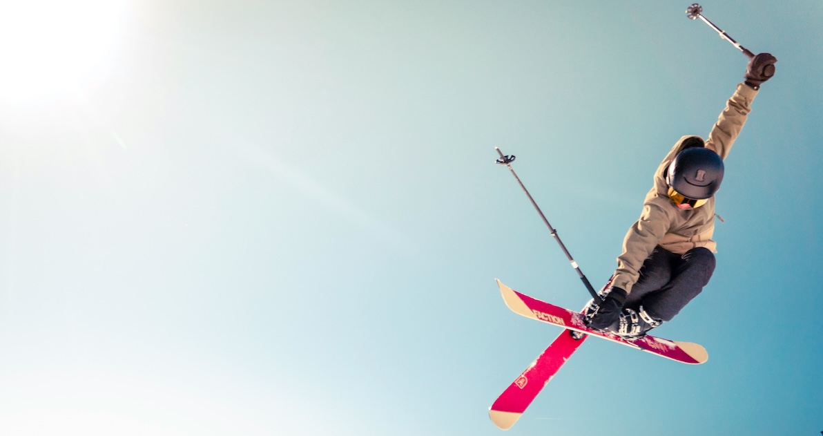 Dr. Sabrina Strickland Urges Skiers to Prioritize Knee Health as ACL Injuries Rise During Ski Season